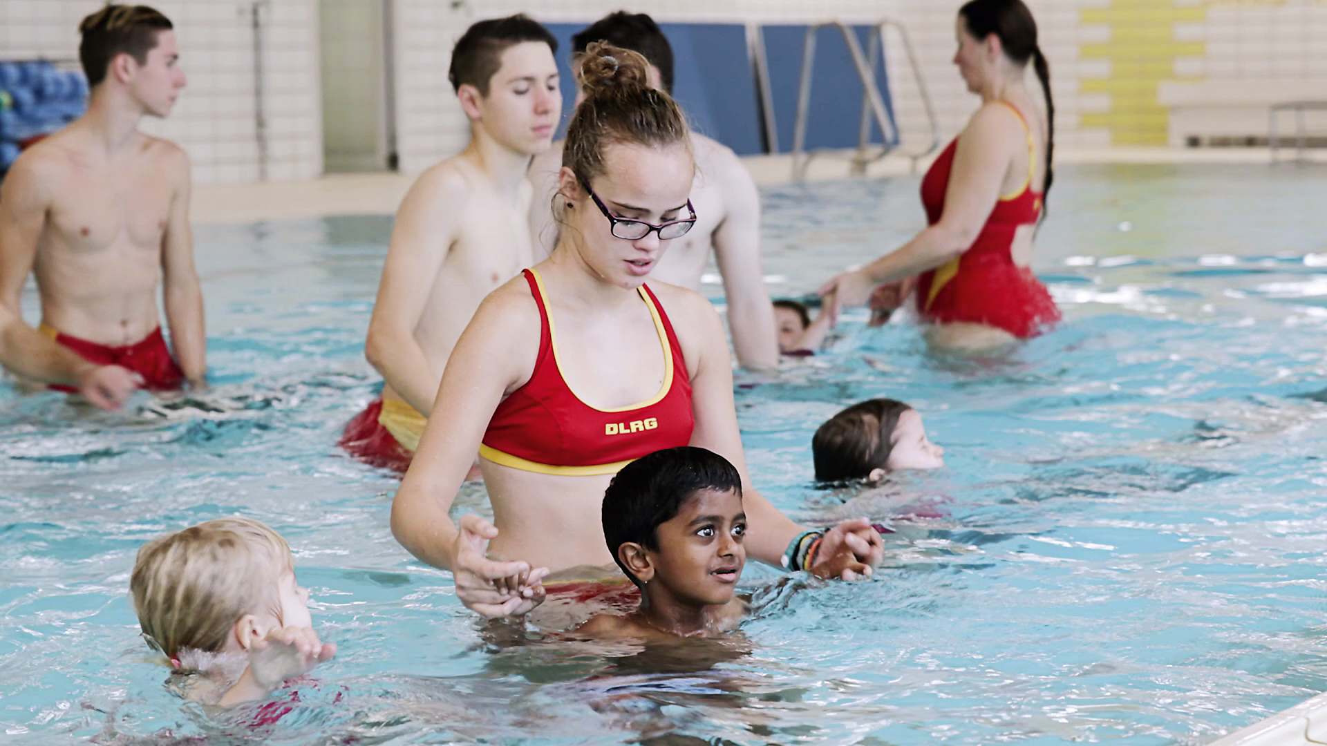 Mindestgröße 120 cm Kinder-Schwimmkurs